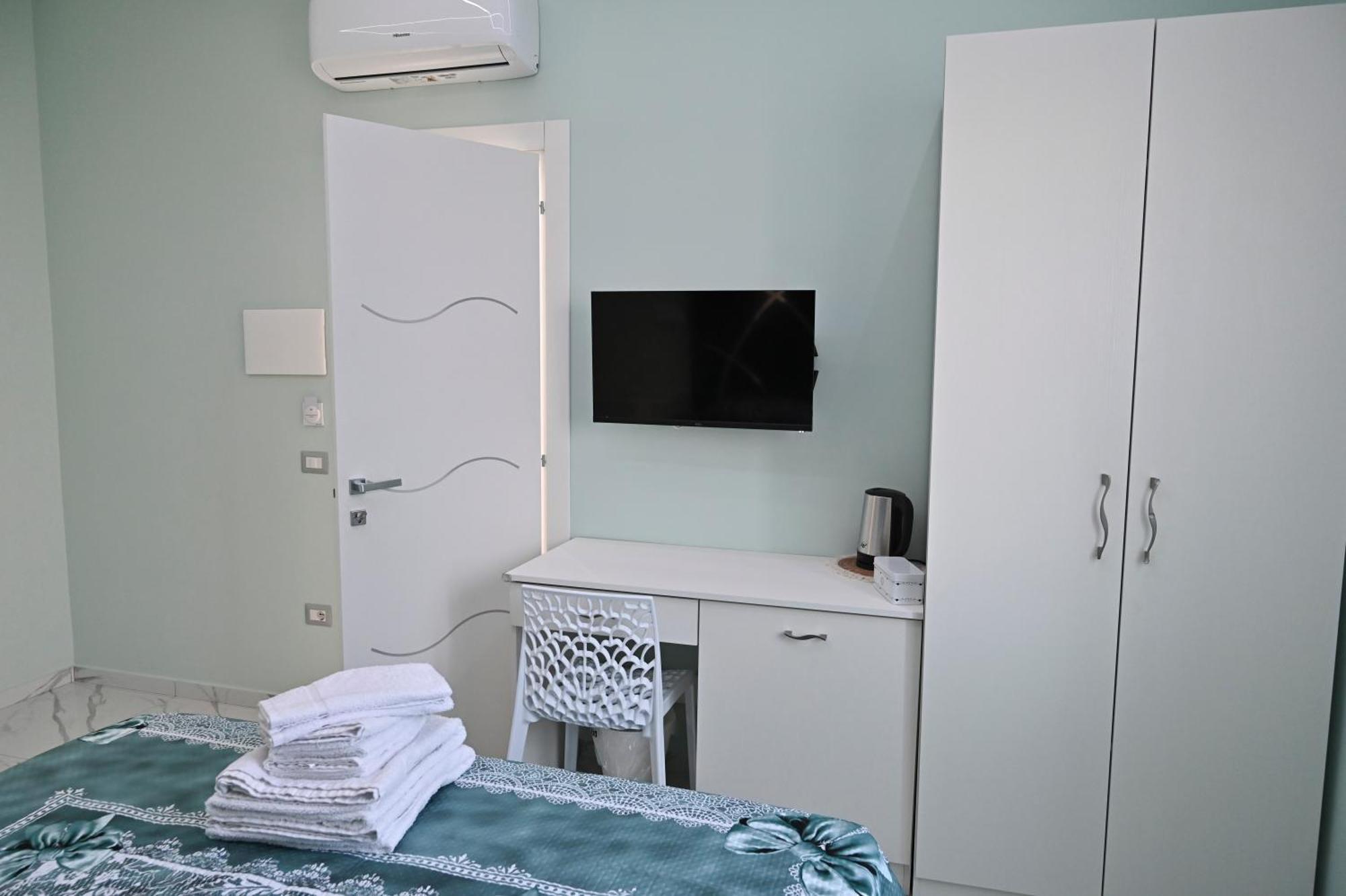 לינה וארוחת בוקר נאפולי Bebsantaniellohouse1 מראה חיצוני תמונה
