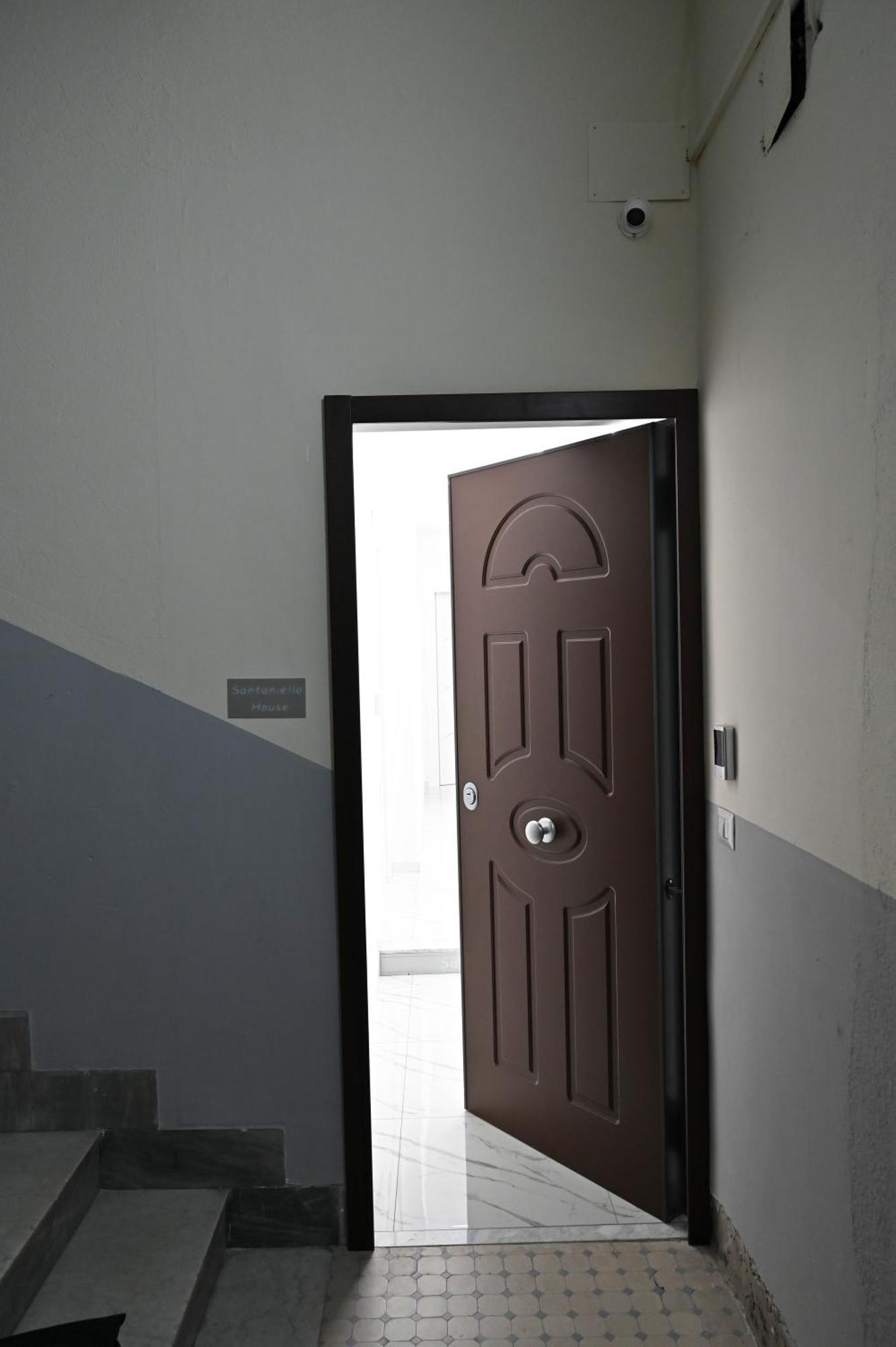 לינה וארוחת בוקר נאפולי Bebsantaniellohouse1 מראה חיצוני תמונה