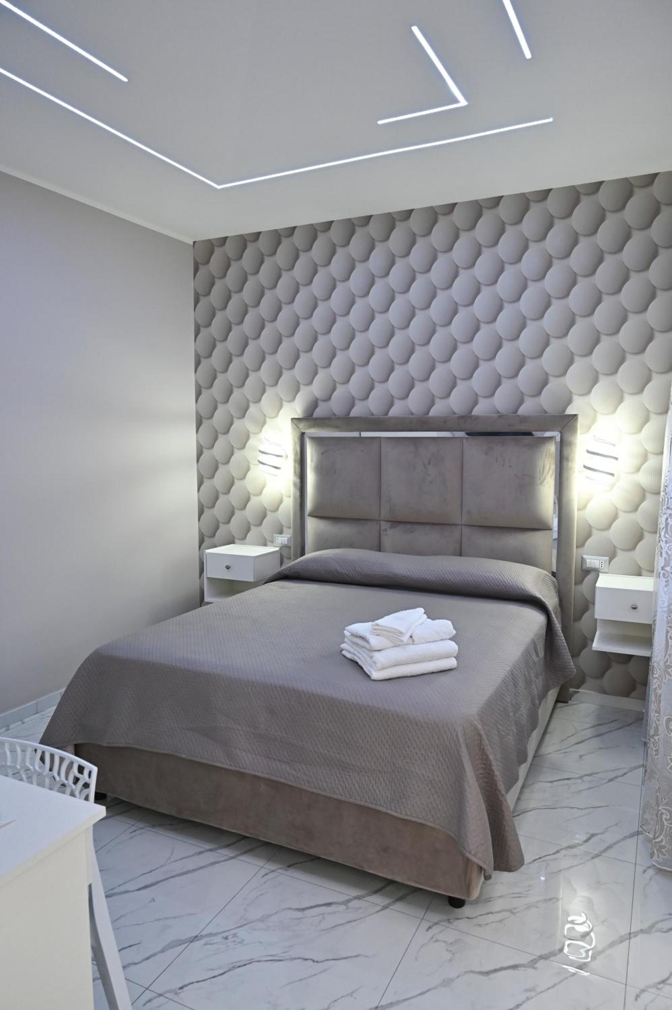 לינה וארוחת בוקר נאפולי Bebsantaniellohouse1 מראה חיצוני תמונה