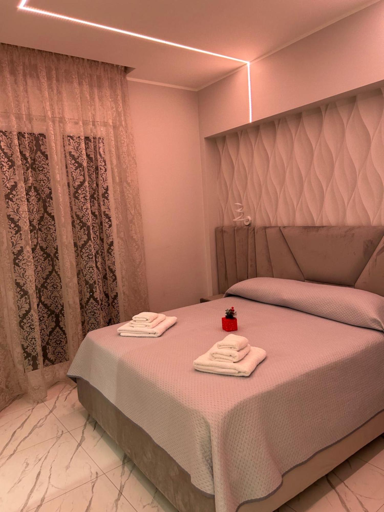 לינה וארוחת בוקר נאפולי Bebsantaniellohouse1 מראה חיצוני תמונה