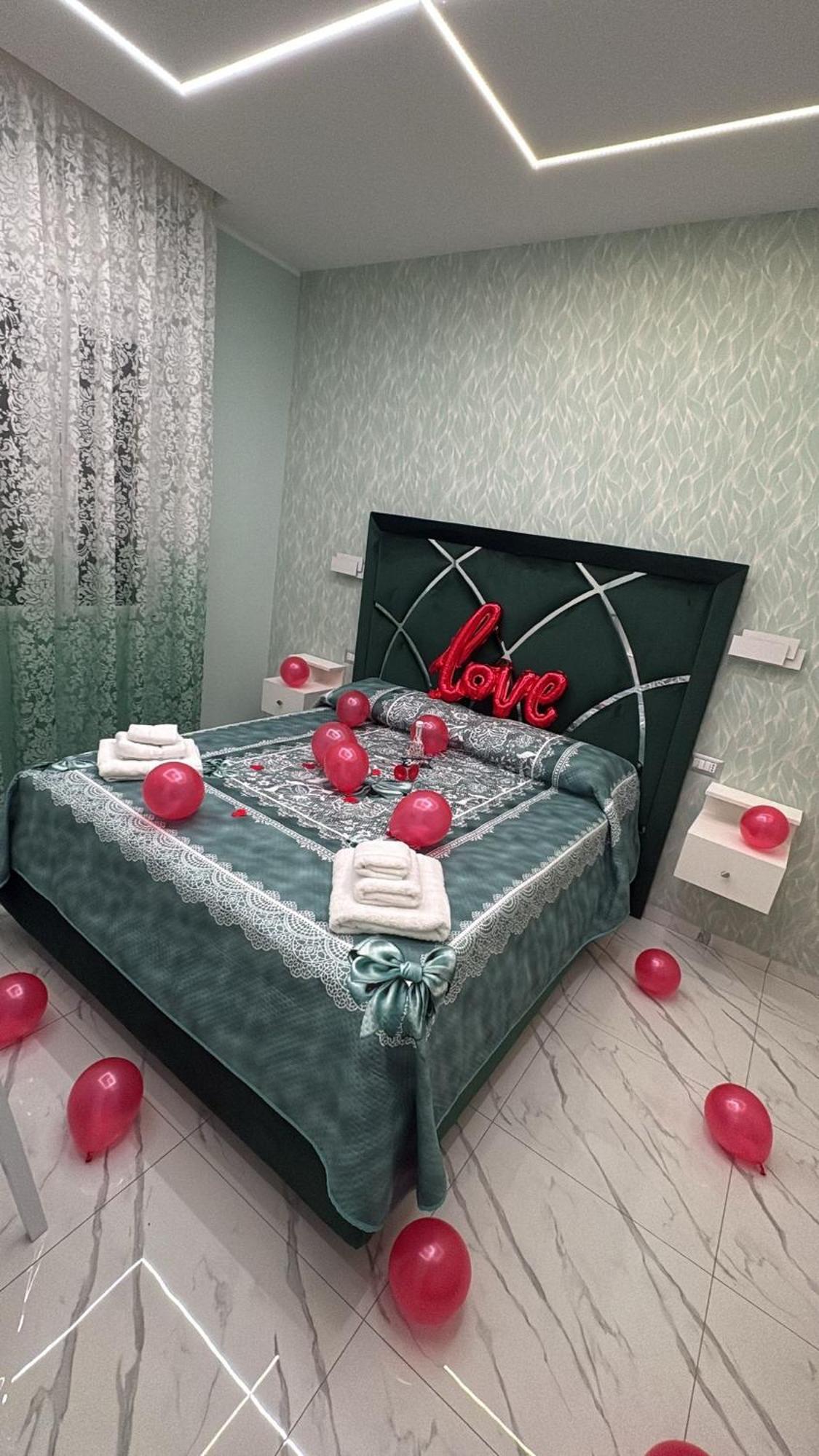 לינה וארוחת בוקר נאפולי Bebsantaniellohouse1 מראה חיצוני תמונה